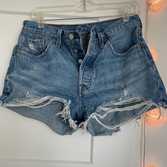 Levi High Waisted Button Up Shorts - Picture 1 of 6